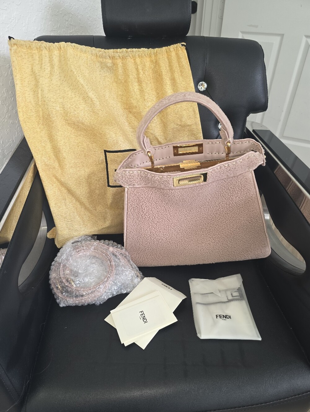 Fendi Pink Shearling Fur Women's Bag - Picture 3 of 10